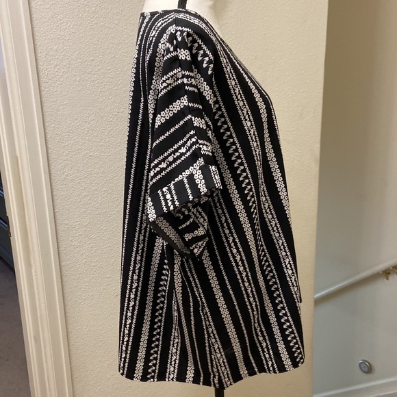 SHEIN Emery Rose Women’s Plus Size Tunic - Picture 3 of 11